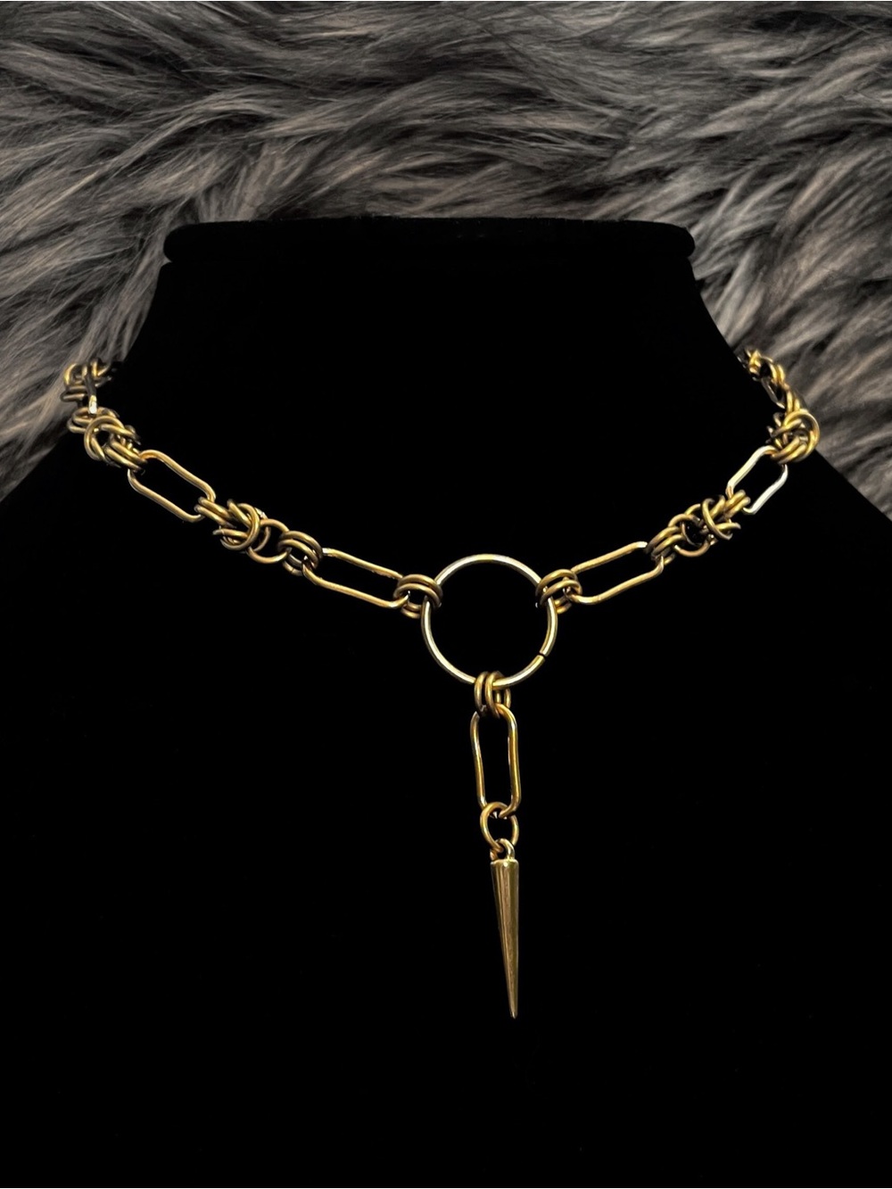Gold Chain Lariat Necklace with Spike Pendant